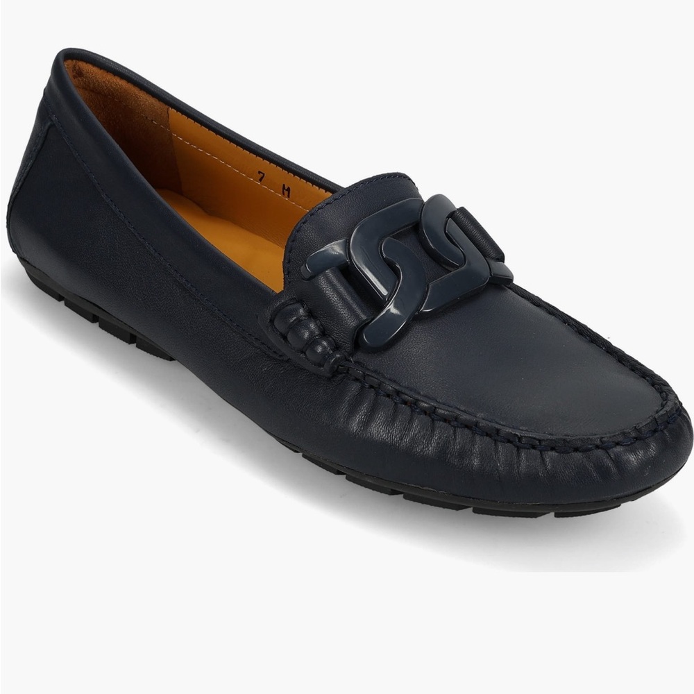 New Vaneli Navy Leather Loafers NWOT